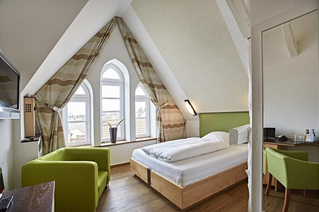 Hotel Zur Wartburg Rheda-Wiedenbrueck Exterior photo